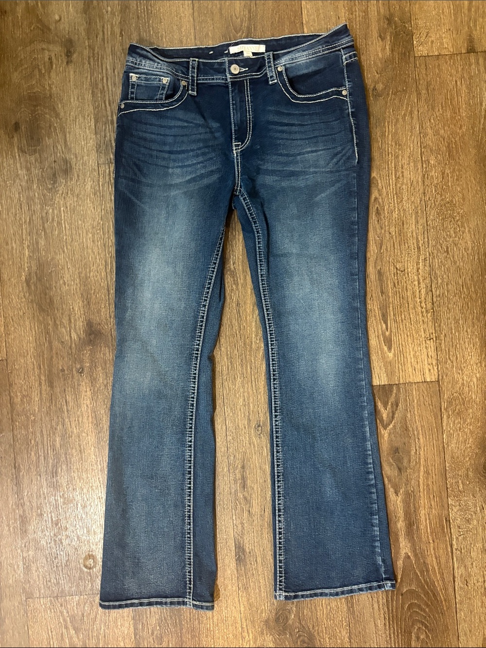 Shyanne Boot Cut Women's Jeans in Dark Blue Wash